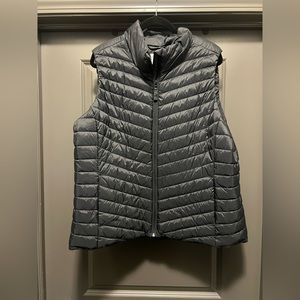 NWOT - Old Navy Active Vest - 2X